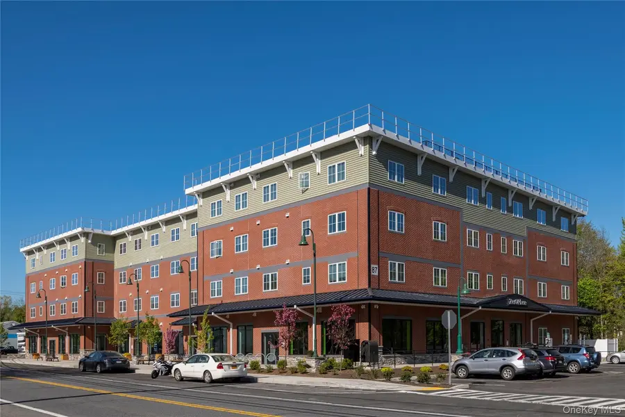 87 N Chestnut ST #214, New Paltz, NY 12561