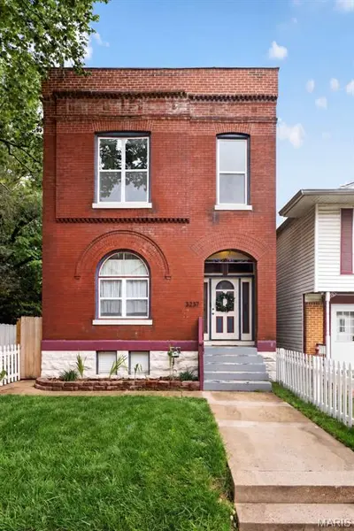 3237 California AVE, St Louis, MO 63118