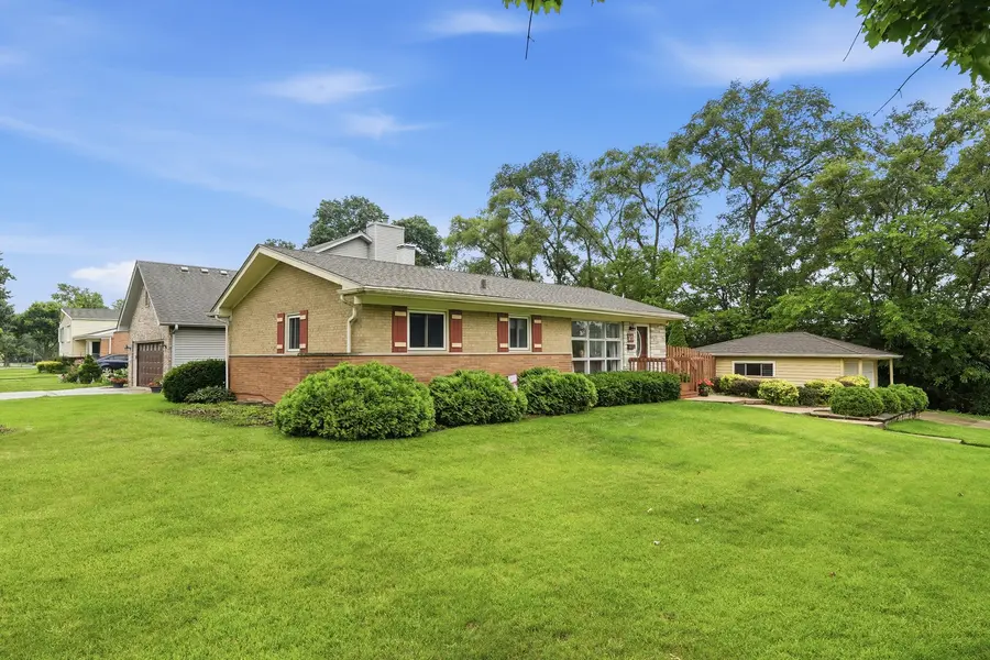 25 E Wilson AVE, Lombard, IL 60148