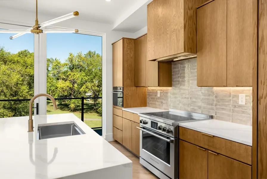 321 31st Ave #N #B13(A), Nashville, TN 37203