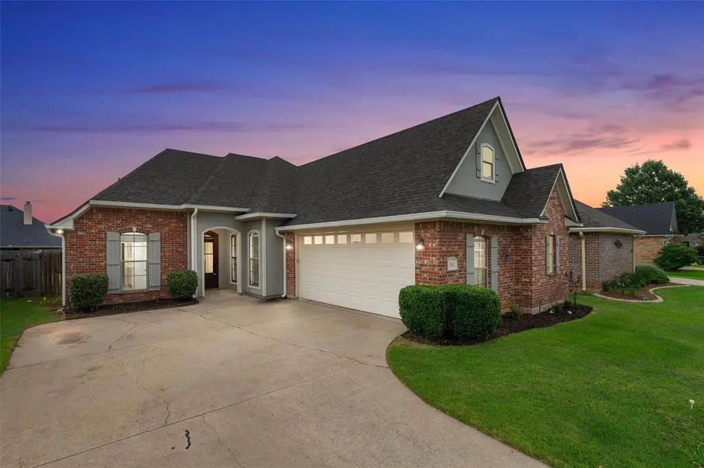 313 Chancellorsville Court, Bossier City, LA 71112