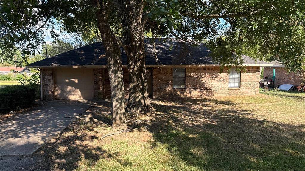 402 N Richardson Street, Grand Saline, TX 75140