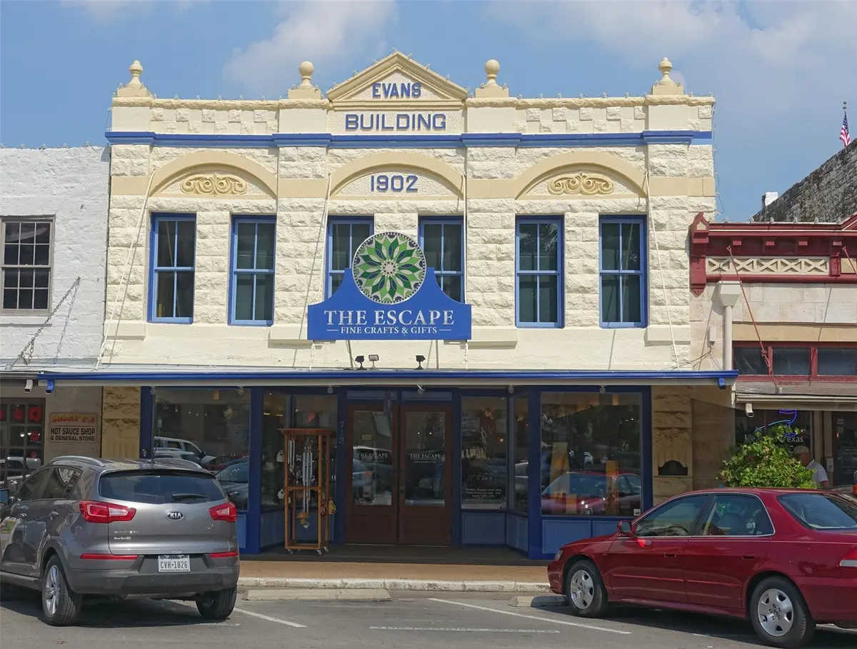 713 S Main ST, Georgetown, TX 78626