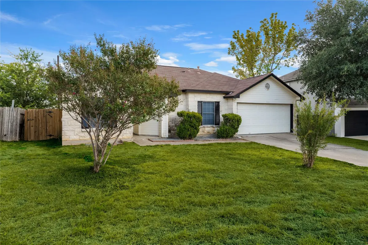 7225 White Panda RUN, Del Valle, TX 78617