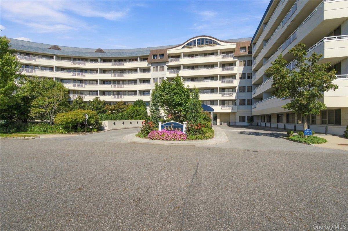 100 Harbor View DR #651, Port Washington, NY 11050