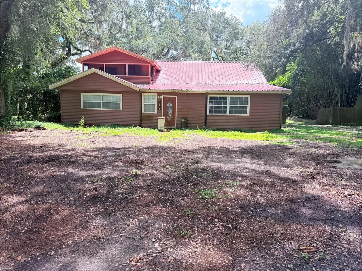 2705 STEARNS RD, Valrico, FL 33596