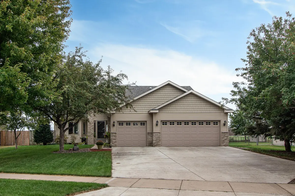 800 Harrison DR, Big Lake, MN 55309