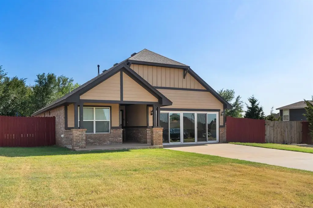 1430 Lakeview DR, Edmond, OK 73034