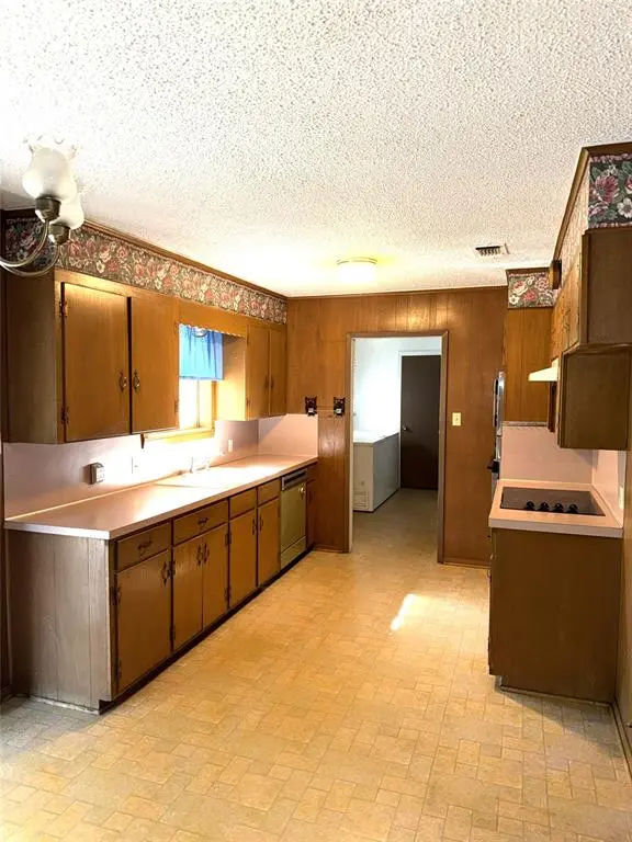 6625 Fm 2494, Athens, TX 75751