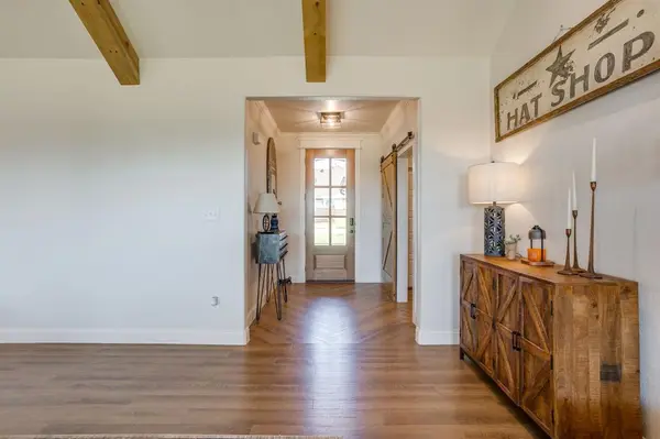 103 Tall Pine Drive, Godley, TX 76044