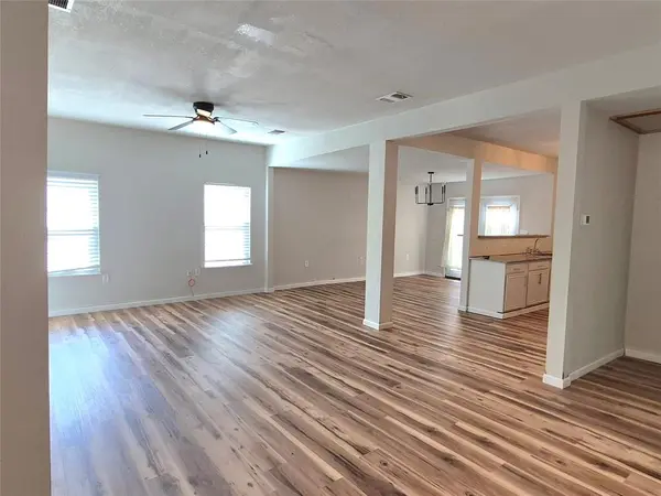 408 E Housley Street, Strawn, TX 76475