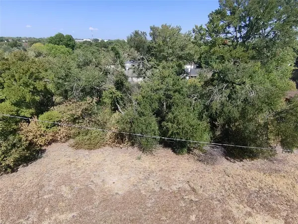 2117 Kingsdale Drive, Fort Worth, TX 76119