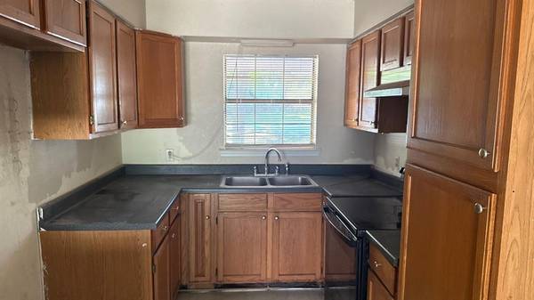 402 N Richardson Street, Grand Saline, TX 75140