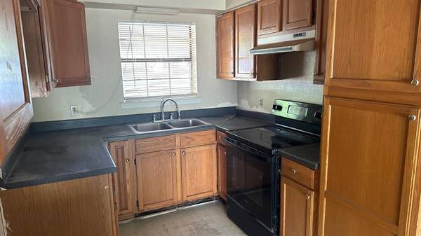 402 N Richardson Street, Grand Saline, TX 75140
