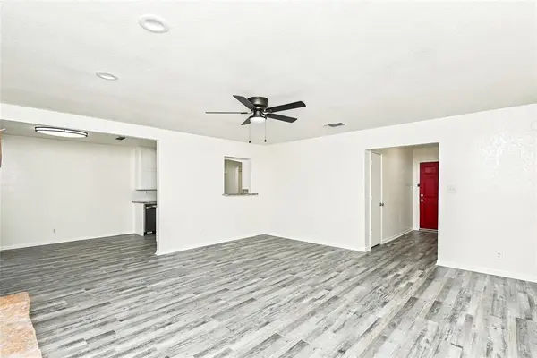 308 Hickorywood Street, Azle, TX 76020