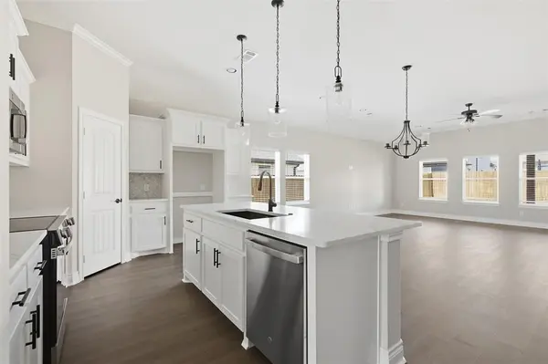 215 Trevor Lane, Greenville, TX 75402