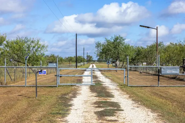 5238 County Road 353, Gause, TX 77857