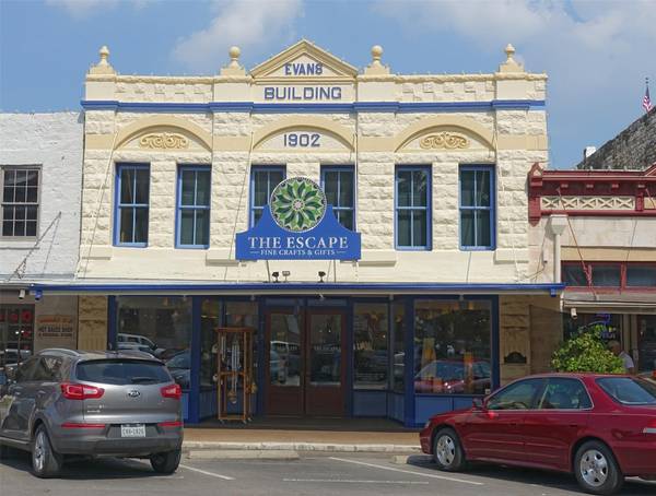 713 S Main ST, Georgetown, TX 78626