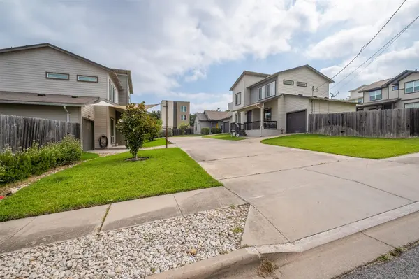 6404 Carson RDG #B, Austin, TX 78741
