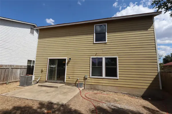 5320 Mathra DR, Del Valle, TX 78617