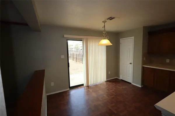 5320 Mathra DR, Del Valle, TX 78617