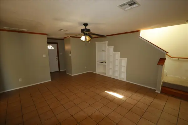 5320 Mathra DR, Del Valle, TX 78617