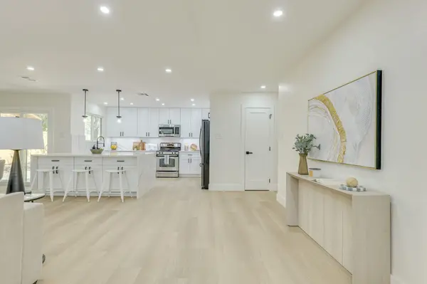 8909 Texas Sun DR, Austin, TX 78748