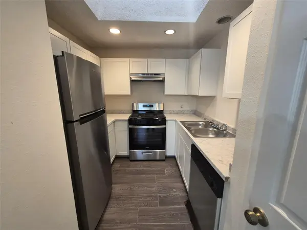 1105 Ash CV #B, Austin, TX 78753