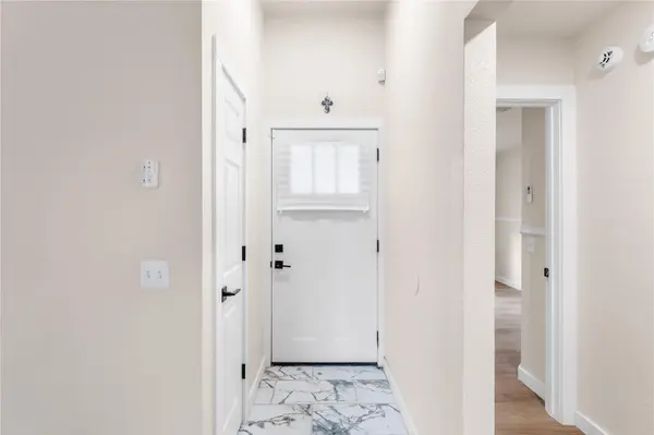 7225 White Panda RUN, Del Valle, TX 78617