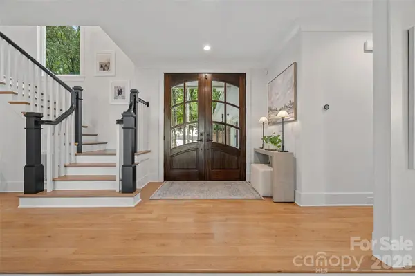 16109 N Point RD, Huntersville, NC 28078