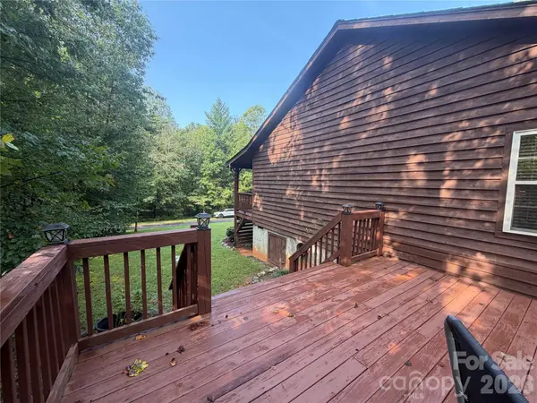 411 Cabin Cove LN, Moravian Falls, NC 28654