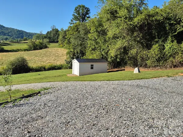 245 Potato Branch RD, Leicester, NC 28748