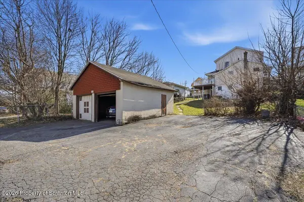 910-912 Hampton ST, Scranton, PA 18504