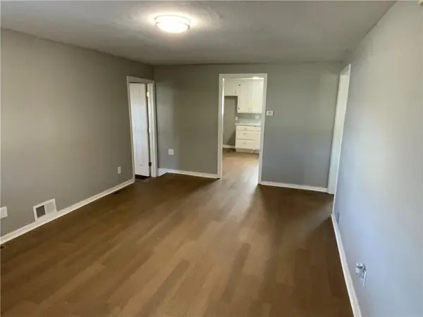 1053 Locust ST, Kansas City, KS 66103