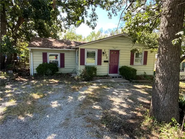 1053 Locust ST, Kansas City, KS 66103