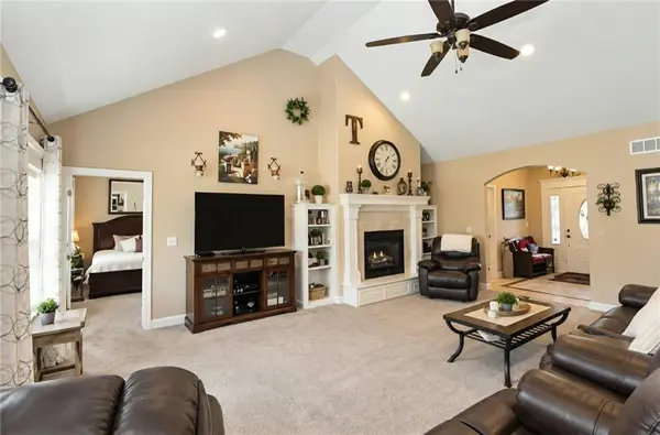 8301 SW State Route V HWY, St Joseph, MO 64504
