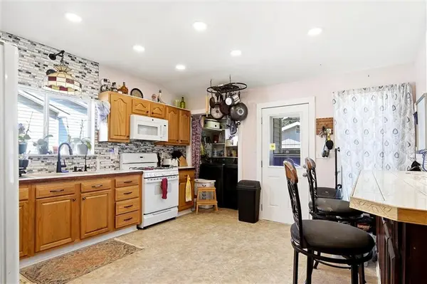 409 Elm ST, Perry, KS 66073