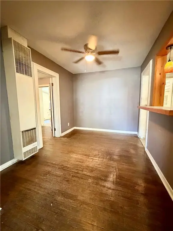1203 W 5th ST, Coffeyville, KS 67337