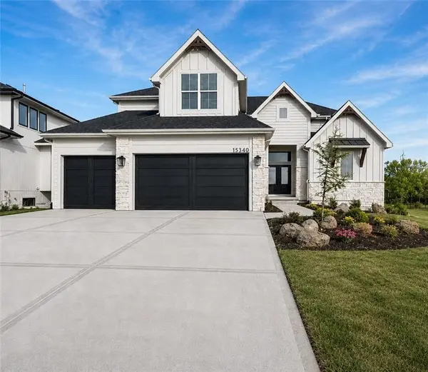 13002 W 174th TER, Overland Park, KS 66221