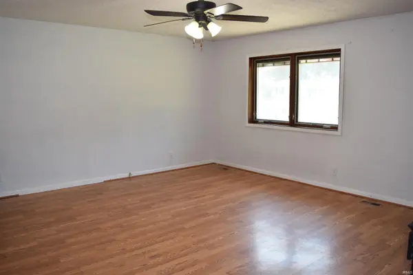 670 S Burkhardt RD, Evansville, IN 47715
