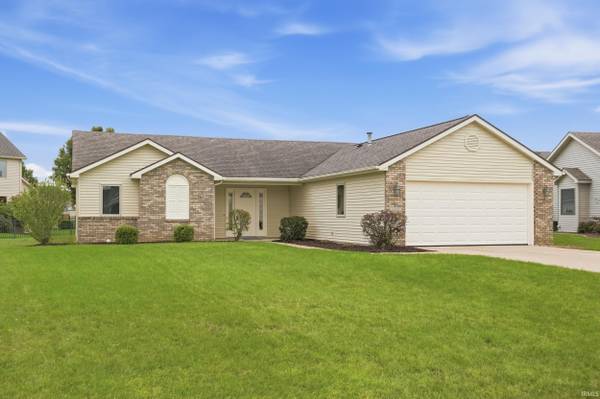 2607 Sassafras CV, Fort Wayne, IN 46818-8956