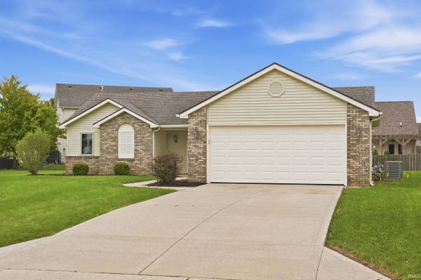 2607 Sassafras CV, Fort Wayne, IN 46818-8956