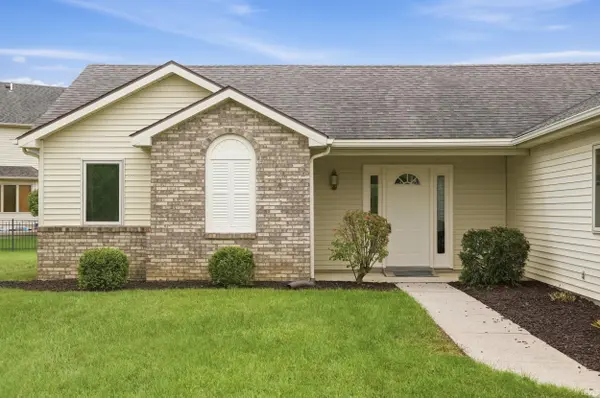 2607 Sassafras CV, Fort Wayne, IN 46818-8956