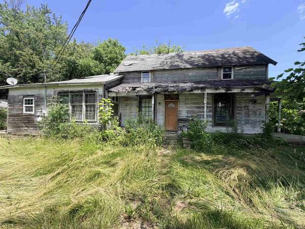 2812 Brown ST, New Castle, IN 47362