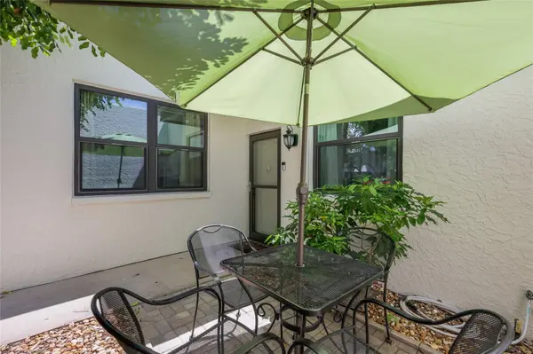 226 SHERWOOD DR, Bradenton, FL 34210