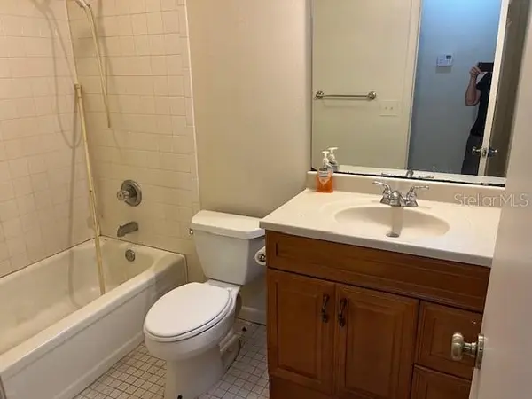 4921 NW 37TH DR, Gainesville, FL 32605