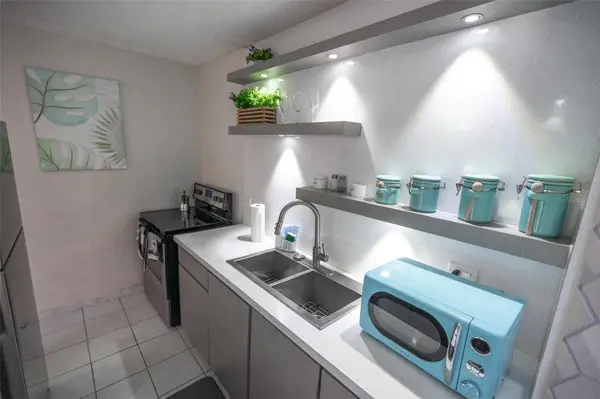A1-7 URB. VISTA AZUL CALLE URAYAUN, Rincon, PR 00677