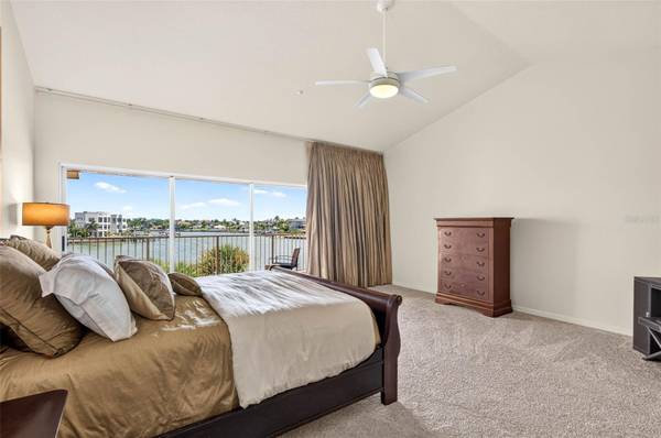 10071 GULF BLVD, Treasure Island, FL, 33706 photo 22
