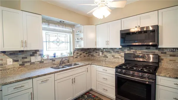 3925 15TH AVE N, St Petersburg, FL 33713
