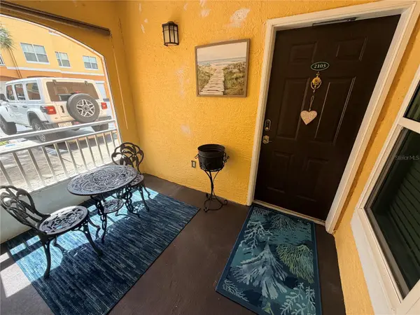 10764 70TH AVE #2103, Seminole, FL 33772